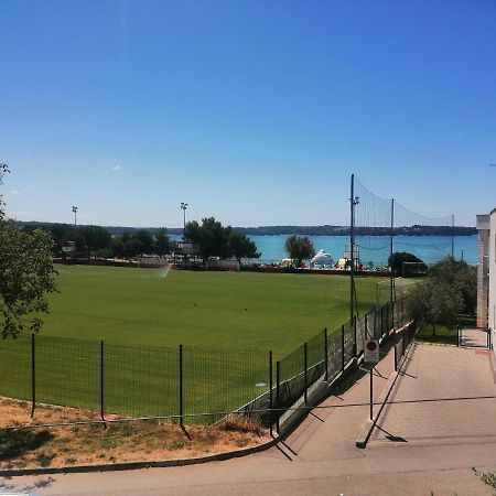 Apartment Vera, 80 M From The Sea Novigrad Istria Exterior foto