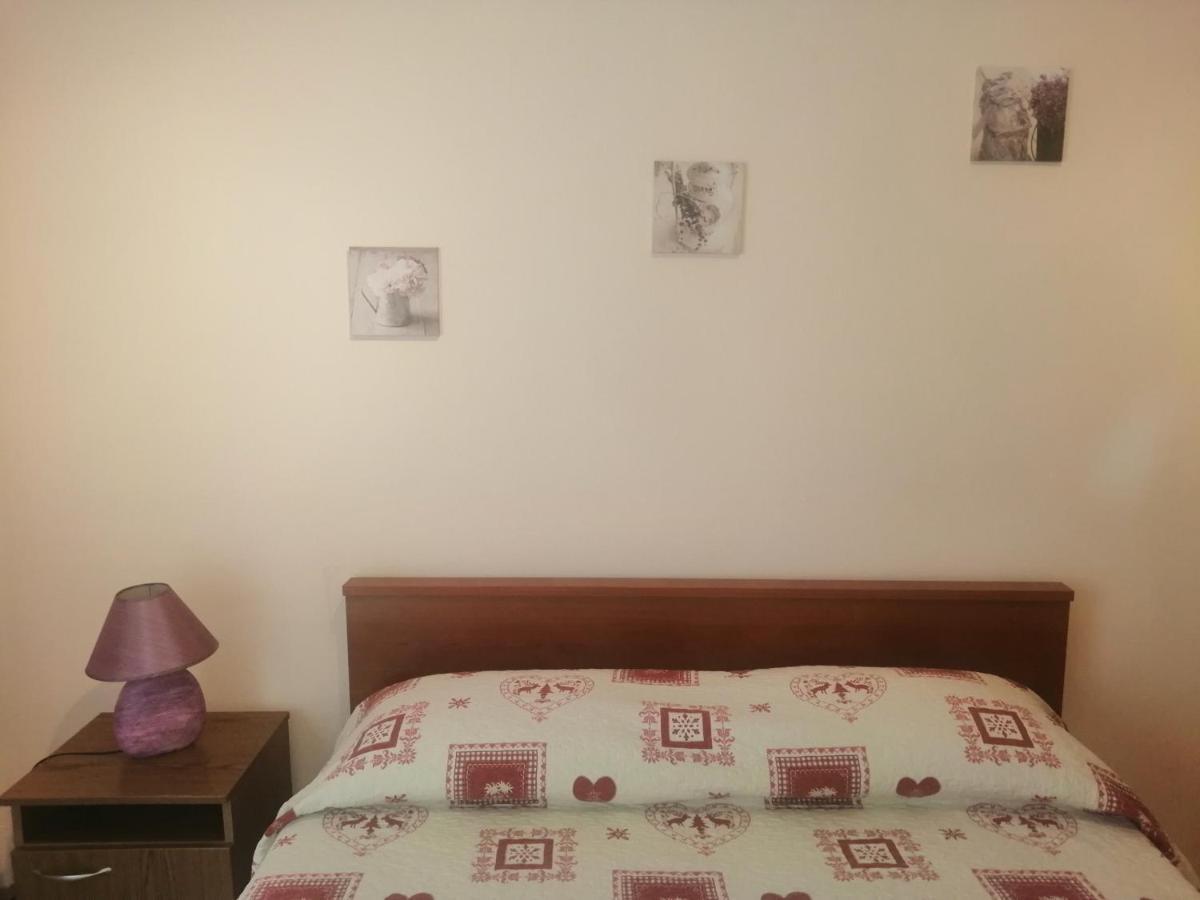 Apartment Vera, 80 M From The Sea Novigrad Istria Exterior foto